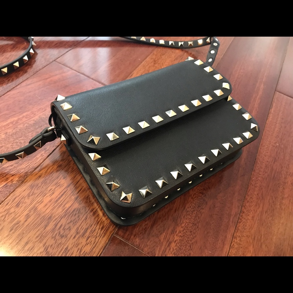 Sold.Valentino Garavani Rockstud Flap Shoulder bag - Picture 2 of 8